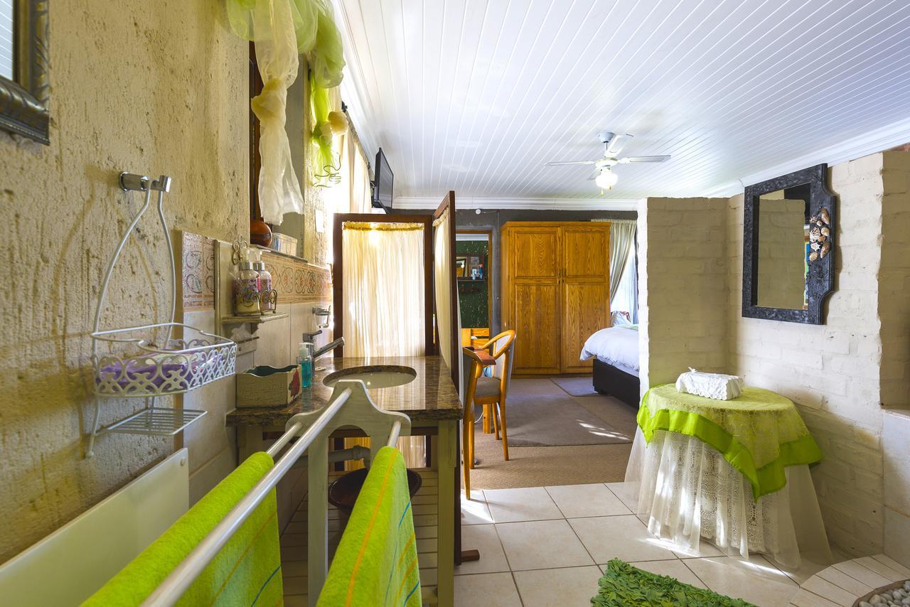 Oceanview Guesthouse Struisbaai Exterior foto